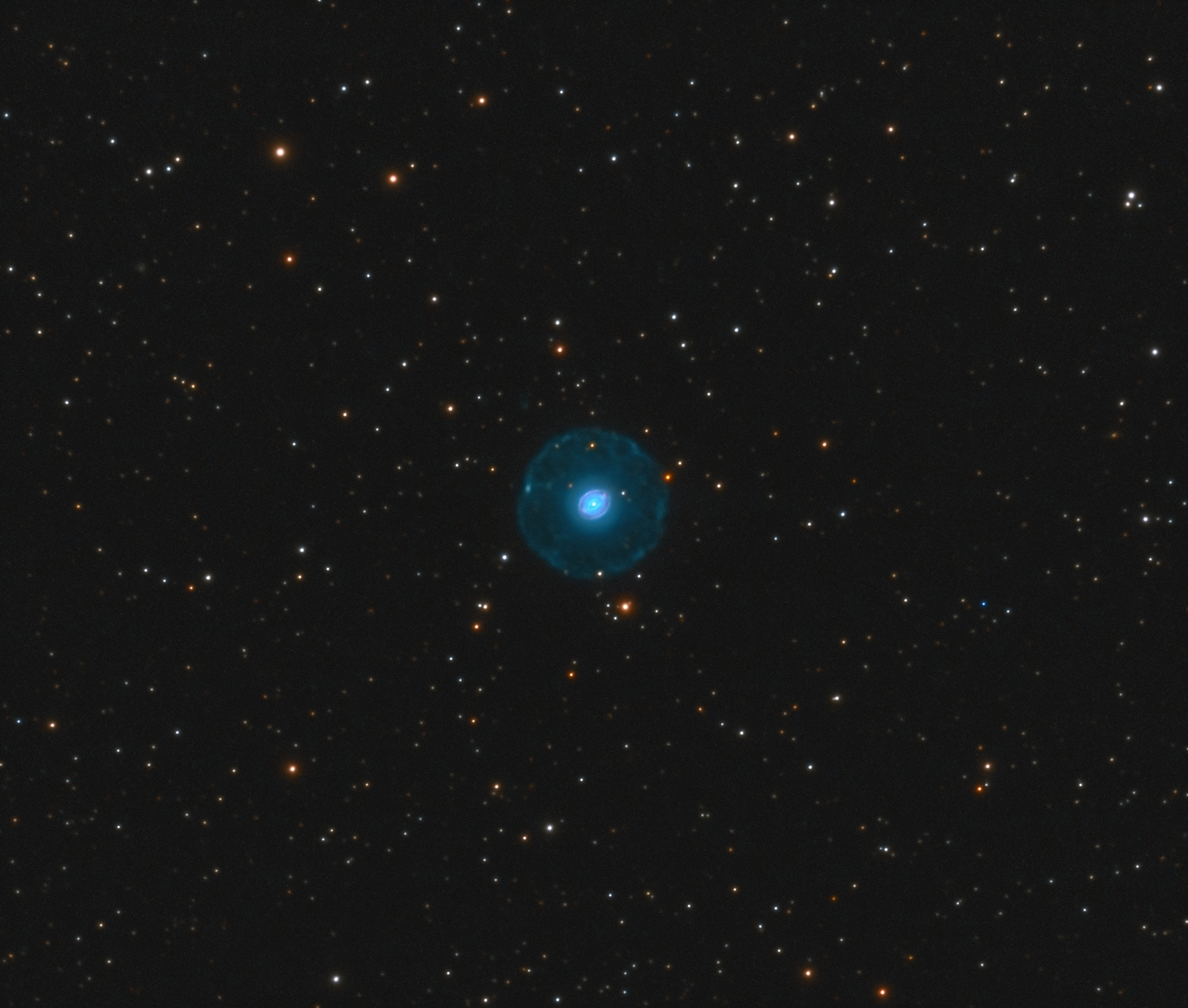 The Blinking Nebula ( ), NGC 6826 (Caldwell 15, PK 83+12.1)